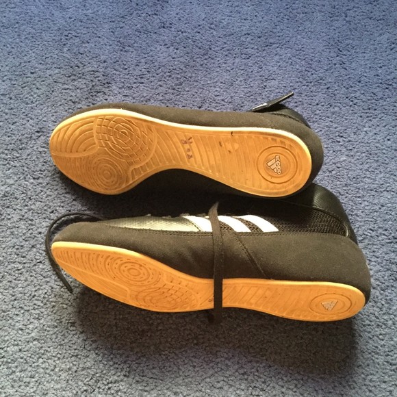 Adidas | wrestling shoes | youth 7.5 - Picture 5 of 7